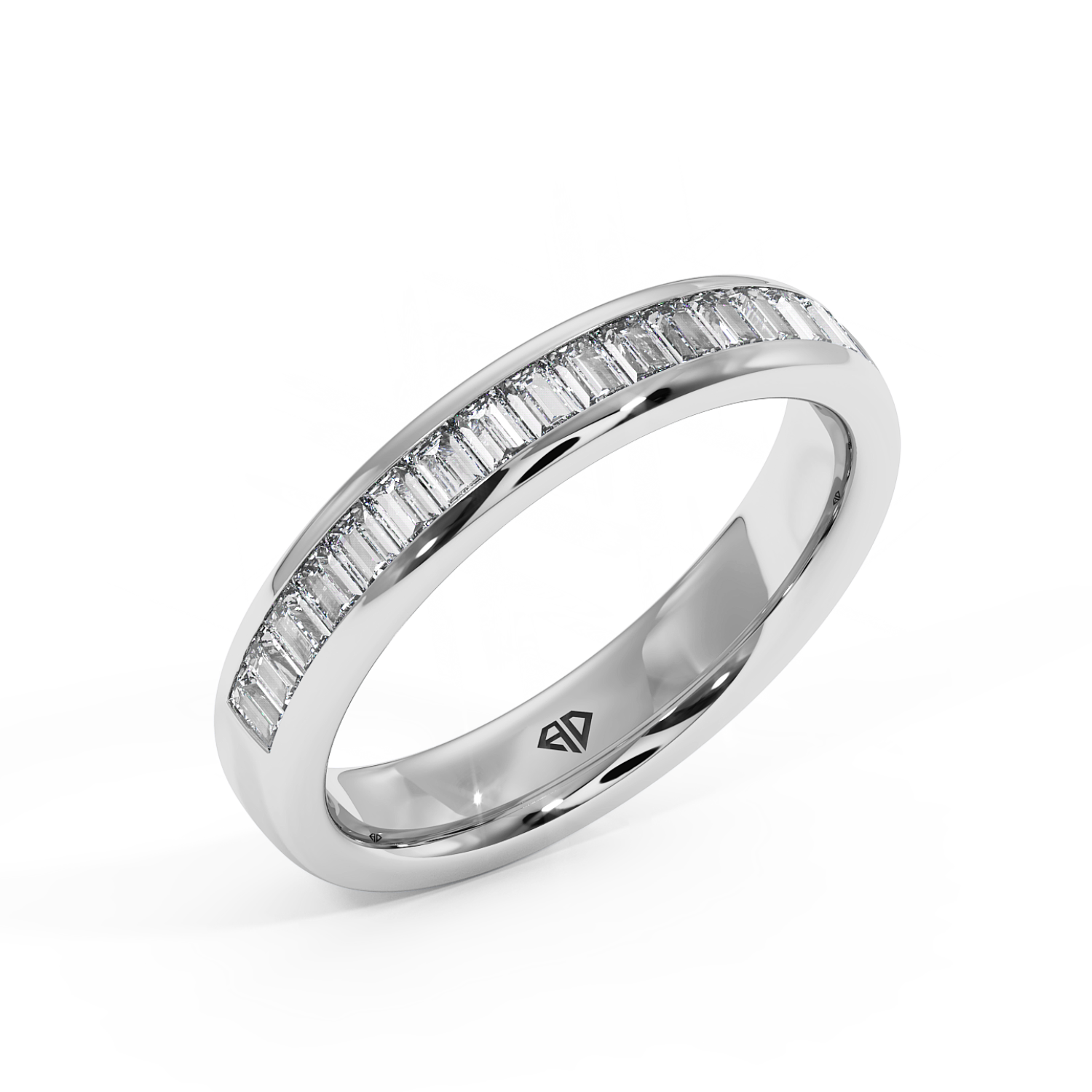 18K White Gold Baguatte Cut Diamond Wedding Band