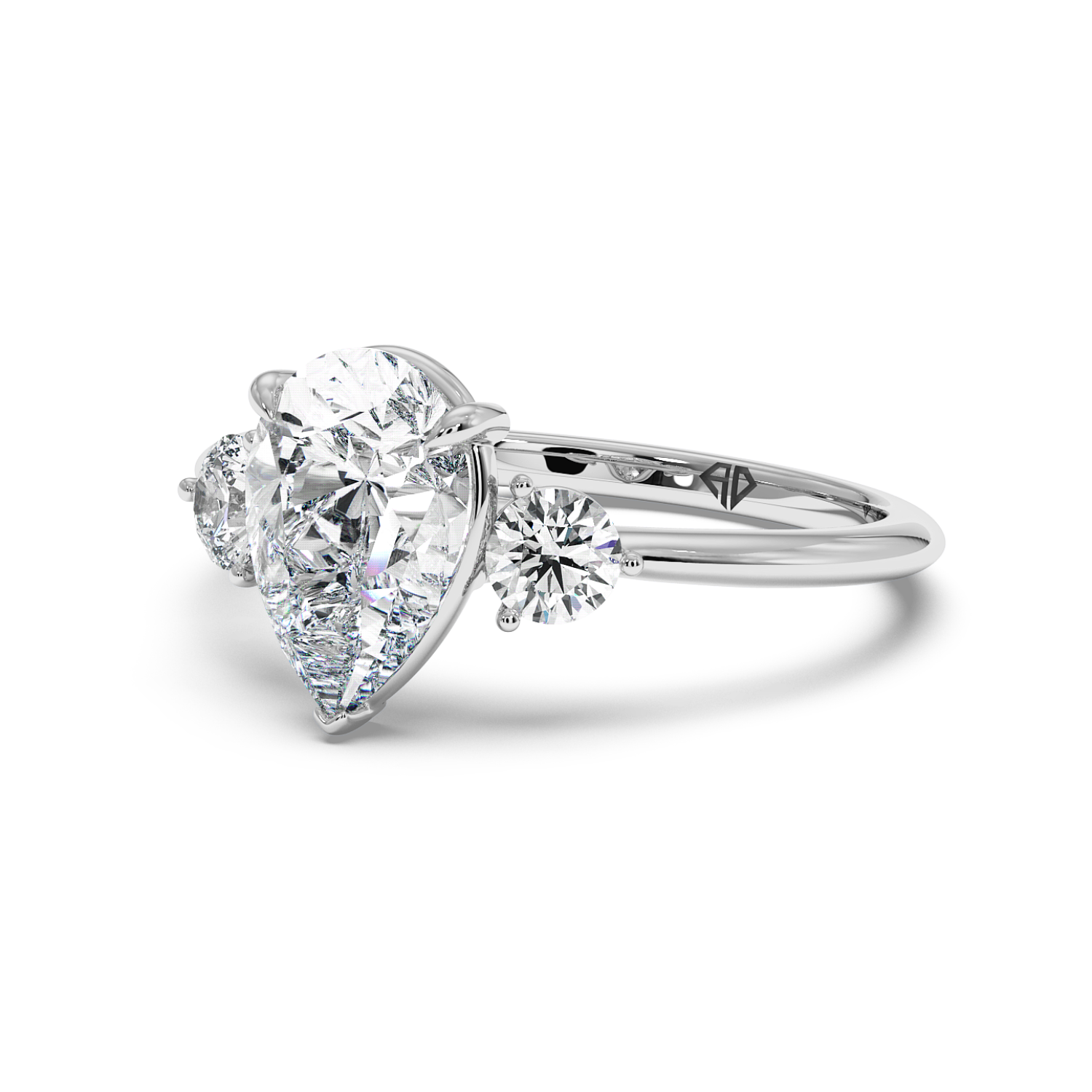 18K White Gold Aida Engagement Ring
