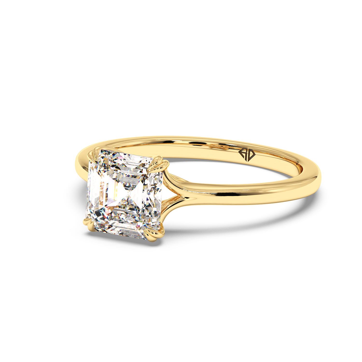 18K Yellow Gold Leone Engagement Ring